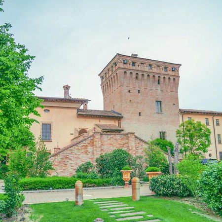 Hotel La Tavola Rotonda Cortemaggiore Exterior photo